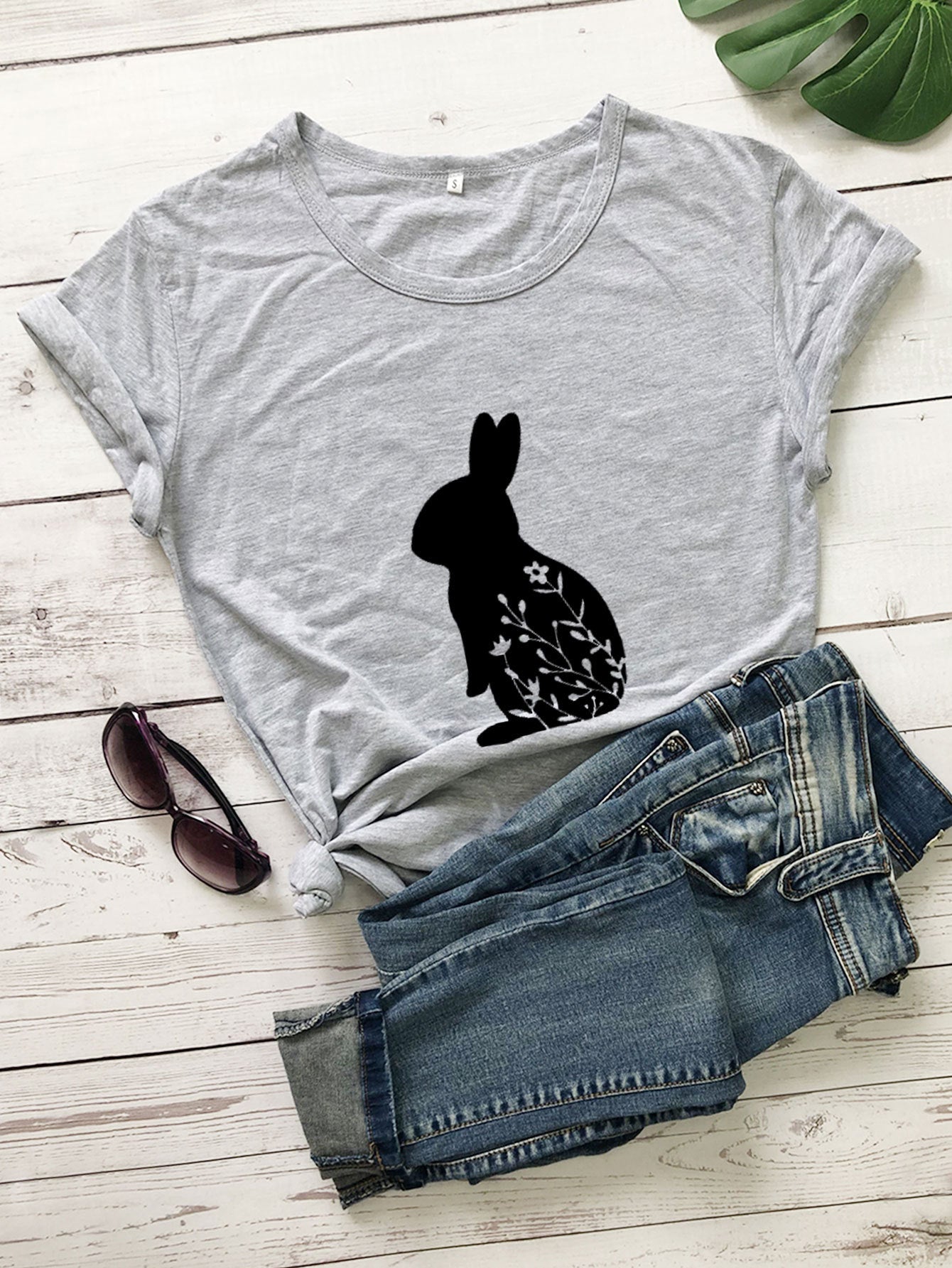 Rabbit Short Sleeve Casual For Men And Women
