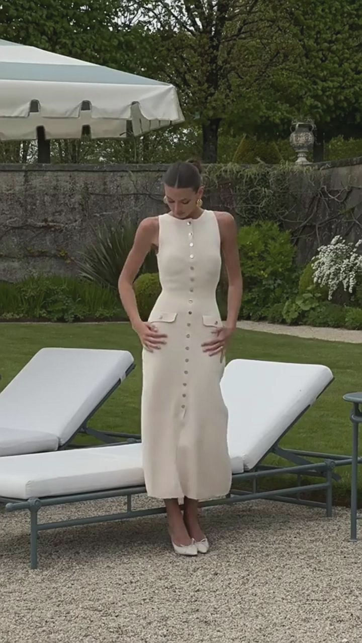 Elegant Knitted Sleeveless Dress With Single Breast Fashion Slim Round Neck Long Dresses Womens Clothing